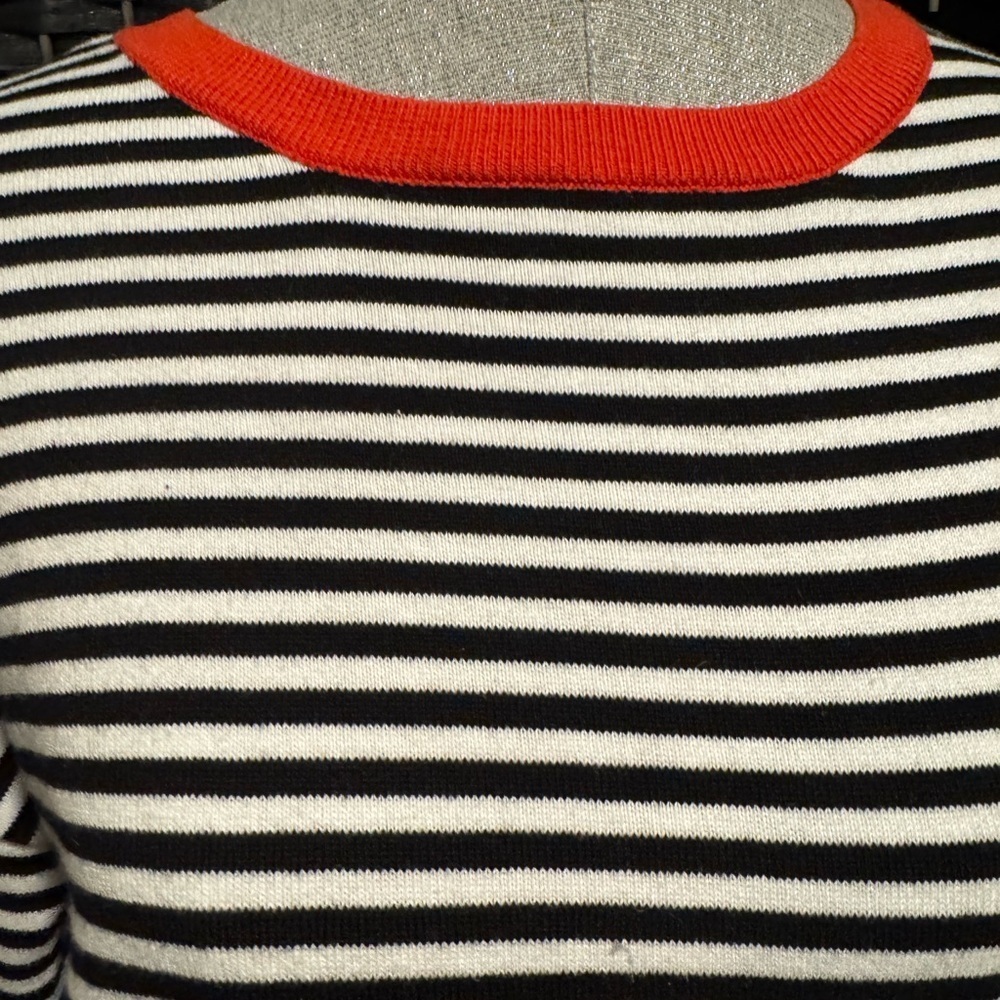 Dokotoo Striped Black and White Sweater with Red Accents Sz M - Picture 2 of 5